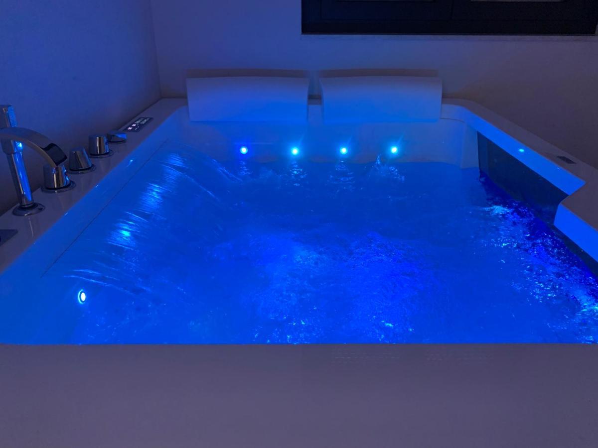 Athena Rooms With Private Spa Pachino Exterior foto